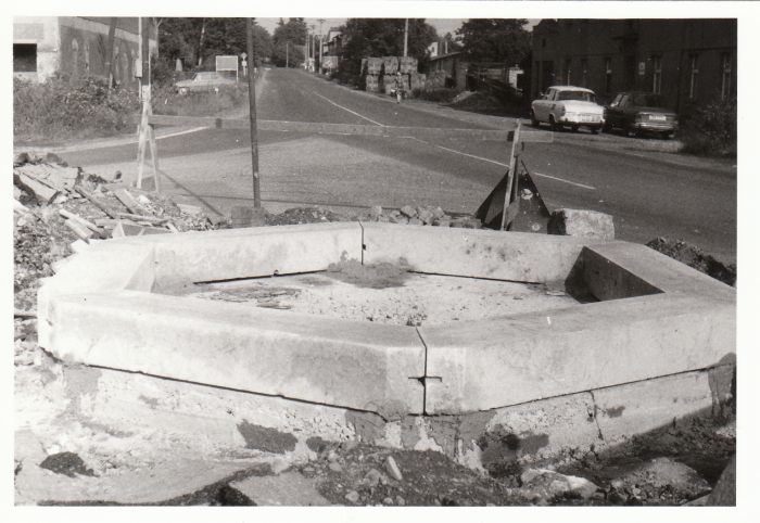 stavba: �ervenec - z��� 1984